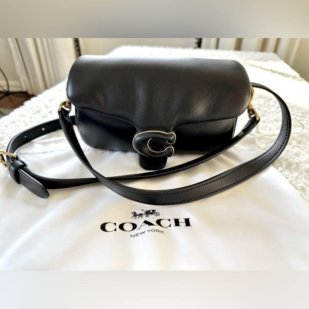 Authentic Coach Tabby 18 Pillow Leather bag